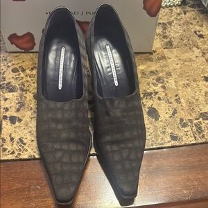 Women Donald Pliner pumps brown fabric good condition. Heel  3 inch